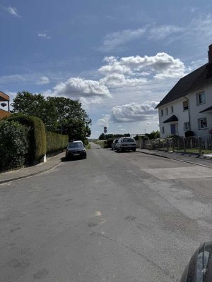 Freigestellte Doppelhaushälfte in schönster Lage Bierstadt, Vollunterkellerung, Garage
