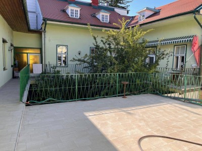 Ruhige &amp; helle 2-Zimmer Wohnung im Zentrum von Baden