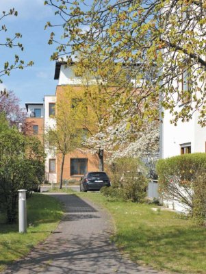 EG mit Garten und neuer EBK  - 2-Zimmer-Wohnung in Altglienicke