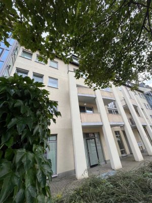 Zentrumsnah mit großer Wohnküche und 2 Balkone