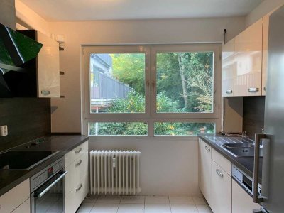 Diese  4 Zimmerwohnung, 2 Bäder und eine Garage  steht ab dem 1.Juli 2026 zu  Ihrer Verfügung !
