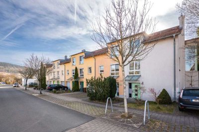 bezugsfreies Reihenmittelhaus mit Jenzig- und Fuchsturmblick