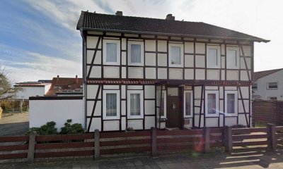 *Provisionsfrei* Platz für mehr als eine Familie mit Garage und Ausbaupotenzial