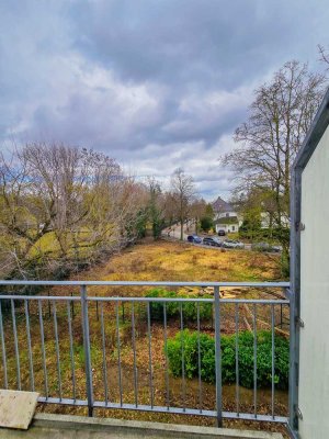 Jetzt an die Zukunft denken: helle 1-Zi-Whg mit Balkon in grüner Lage