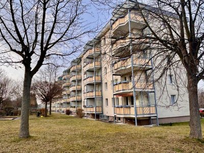 Helle 2-Zimmer Wohnung mit Eckbalkon,EBK, Stellplatz in Zwickau