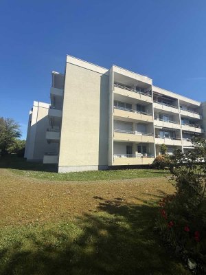 Immo Love Lechhausen- Ideal für Pendler 3 ZKB, 72m² mit EBK und Balkon!