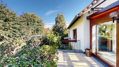 Traumhaftes Einfamilienhaus, zentral & ruhig mit wunderschönem großen Garten in Leubnitz-Neuostra