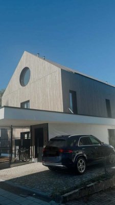 möbilierte Wohnung auf Zeit im exklusiven Architektenhaus