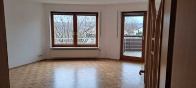 Freundliche und gepflegte 3-Raum-Wohnung mit Einbauküche in Heidenheim