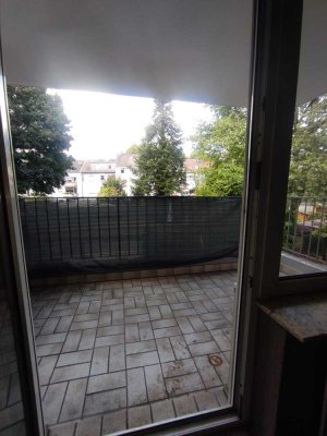 tolle 2,5-Zimmer-Wohnung mit Balkon !! nur mit Wohnberechtigungsschein !!!