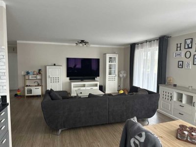 Helle 3,5-Zimmer Wohnung mit Balkon und Garage in Untermeitingen
