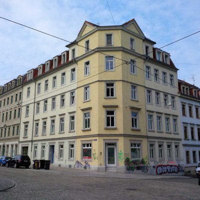 Schöne, ruhige 2-Zimmer-Altbauwohnung (71qm) im südl. Hechtviertel/Neustadt, EBK, provisionsfrei