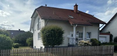 Charmantes Einfamilienhaus mit Sauna, Gartenhaus, Garage und Keller - ideal für die kleine
Familie