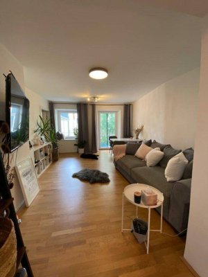 Einzigartige 2-Zimmer-Wohnung in top renoviertem Altbau mit Terrasse + Balkon und möblierter Küche im Stadtzentrum von Schärding