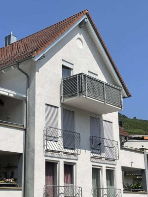 Einzug nach Absprache -  gemütliche 1-2 Zimmer-Dachgeschosswohnung in Korb - Kleinheppach