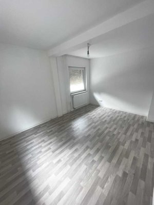 Neuwertiges Studentenzimmer in Lahntal-Goßfelden