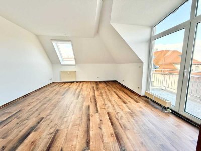 Charmante 2-Zimmer-Wohnung mit EBK, 2 Balkonen und Außenstellplatz
