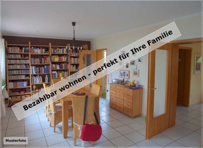 3-Zimmer-Wohnung und Balkon