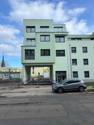 exklusive 3-Raumwohnung inkl. sehr hochwertiger Einbauküche und großem Balkon, optional Stellplatz