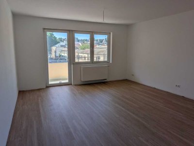 Moderne 3-Zimmer-Wohnung mit Balkon im Herzen Neustadts