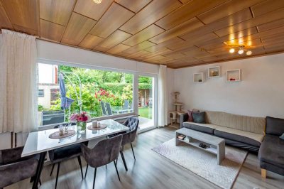 Zentrales & geräumiges REH mit großem Grundstück, ausgebautem Dach, Garage & Stellplätzen