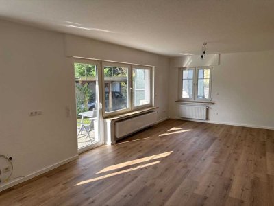 *** Frisch renovierte Wohnung  mit Terrasse in Körbecke***