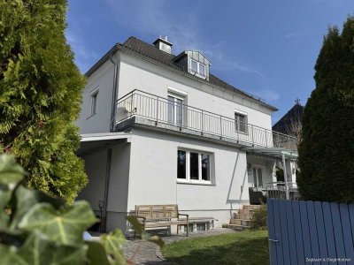 Sonnig, ruhig und zentrumsnah - Schmuckes Einfamilienhaus mit Charme in Hengersberg*****