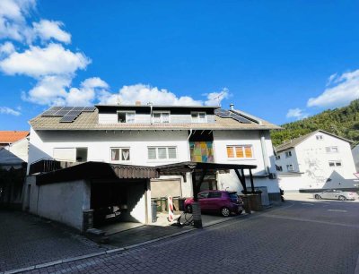 Mehrfamilienhaus mit 3 Wohnungen plus Gewerbeeinheit in Heiligkreuzsteinach