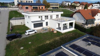 Grosses Neubauhaus mit 100 m2 Wohnessbereich und toller Ausssicht vom Margaretenberg. SENSATIONSPREIS