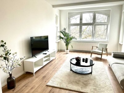Stilvolle 2-Zimmer-Wohnung voll möbliert mit EBK in Berlin Tempelhof