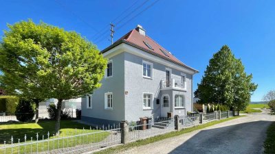 Stilvoll wohnen in Oberkammlach – Kleine Villa mit Geschichte und besonderem Flair - Großer Garten,