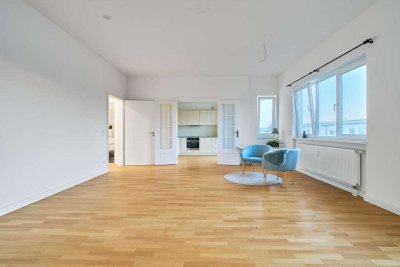 Komfort und Stil in modernem Dachgeschoss