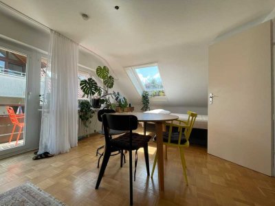 Schöne, helle 1-Zimmer-Dachgeschosswohnung mit Balkon in Fellbach-Schmiden an Dame zu vermieten