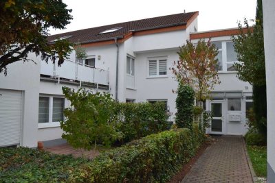 **Schöne 2 Zimmer Wohnung mit Hobbyraum, Terrasse und TG-Stellplatz**