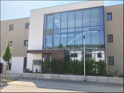 Lichtdurchflutete 3-Zimmer-Penthouse-Wohnung mit umlaufender Terrasse