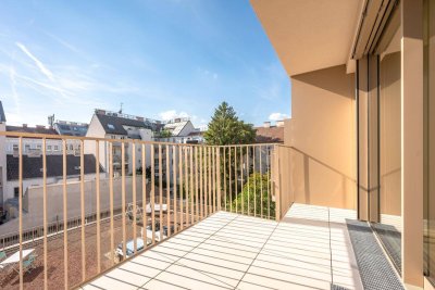 ++NEU++ Beautifully Designed 3-Bedroom New-Build Apartment in a Prime Location (First Occupancy)