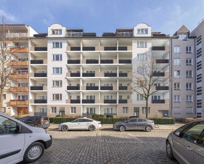 Wohnen im Herzen von Moabit: saniertes Apartment mit Balkon in dynamischem Kiez