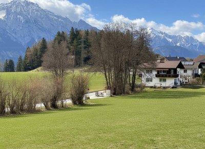 Idyllische 2,5 Zimmer-Haushälfte mit großem Garten &amp; Terrasse