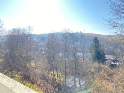 Praktische Singlewohnung mit Einbauküche und Balkon