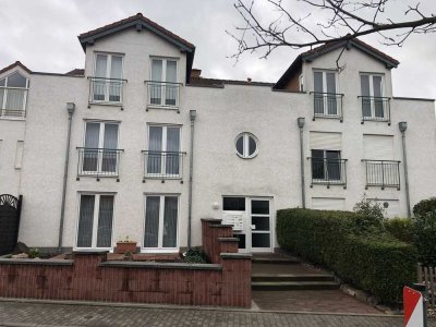 Moderne 2-Zimmer-Erdgeschosswohnung mit Terrasse in direkter Rheinlage in Bornheim-Hersel