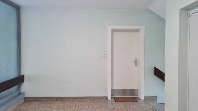RESERVIERT D 11 :Renovieren und einziehen - optimaler Grundriss, 2 Balkone D11