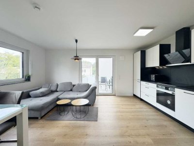 Lage trifft Komfort: Neuwertige Wohnung mit Einbauküche