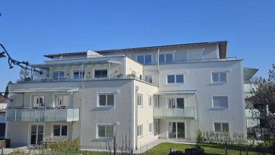 Barrierefreie, helle Neubau 3-Zimmerwohnung mit Balkon in Traunstein - Tiefgarage, Balkon, Badewanne