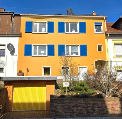 Geschmackvolles Ein- bis Zweifamilienhaus in Püttlingen