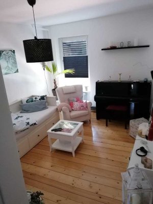 Schöne 3,5 - Zimmer- Altbau Wohnung vor den Toren Freiburgs