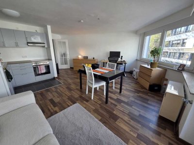 Helle 2-Zimmer-Wohnung mit Balkon | Stuttgart-Mitte |  1 Min. U-Bahn | Renoviert 2024 | ab 01.07.202
