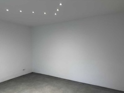 Helle, frisch renovierte 2-Zimmer Wohnung in Saarbrücken-Dudweiler