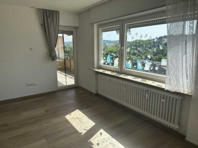 *** Eutingen - helle Wohnung mit Balkon und Weitblick ***