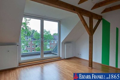 3648 - Gemütliche 2-Zimmer-Dachgeschosswohnung in Bürgerpark- und Uninähe