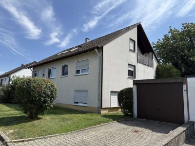 Ideal für große Familien:
2 ½-FAMILIENWOHNHAUS
MIT GARTEN UND 3 GARAGEN